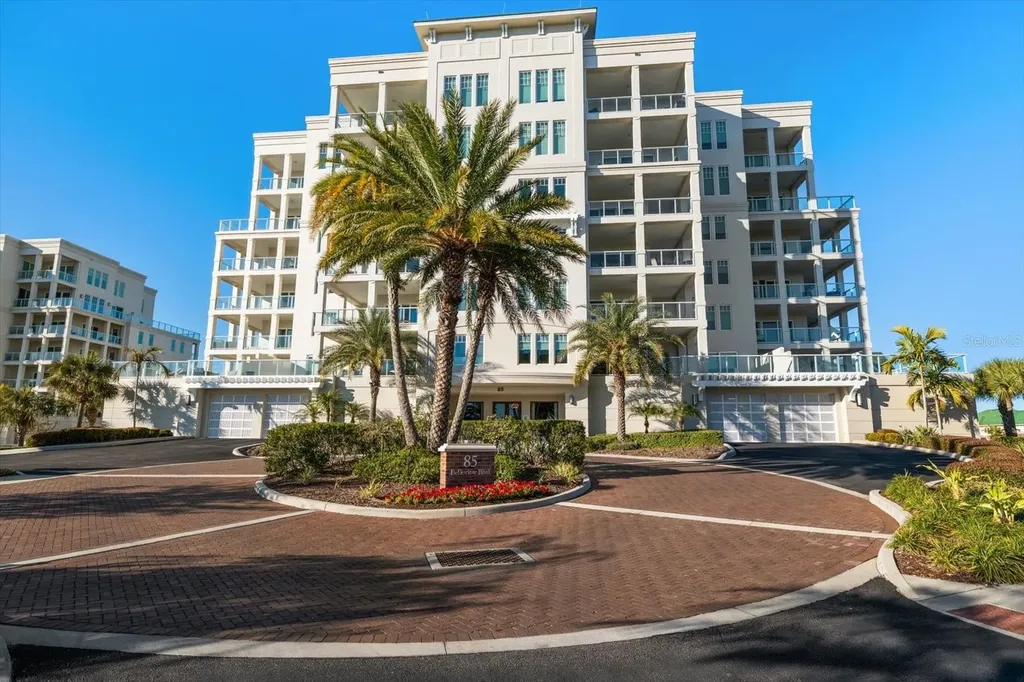 85 Belleview Boulevard Belleair FL 33756