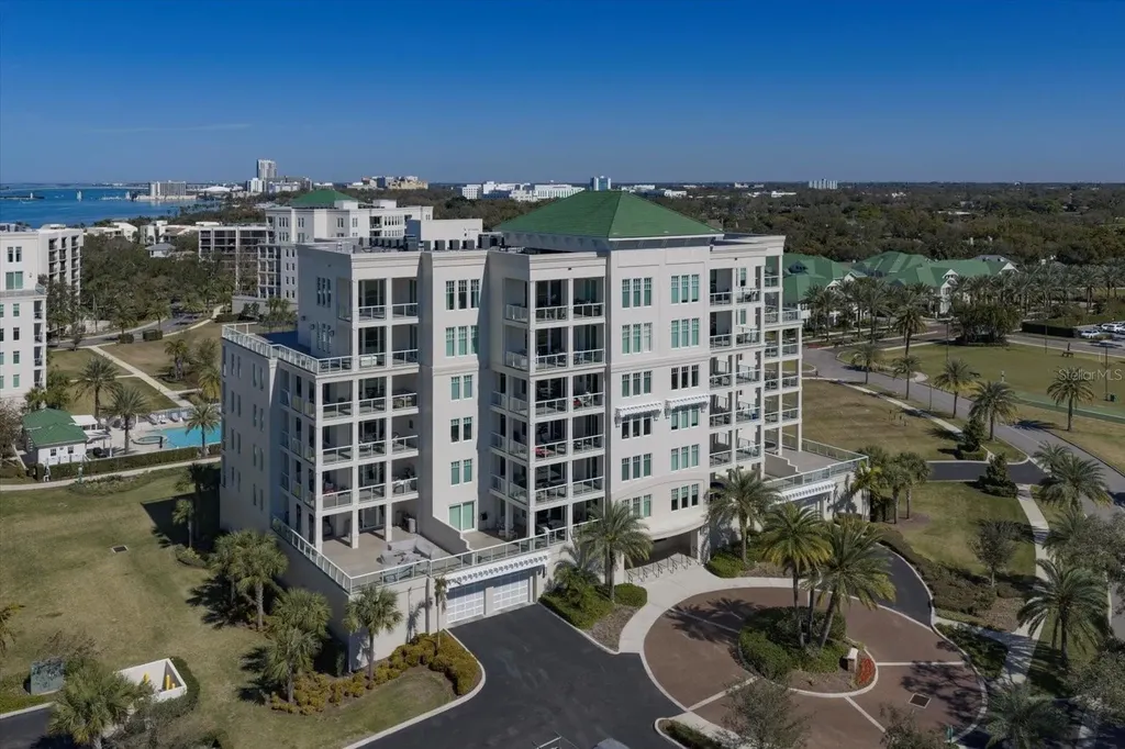 85 Belleview Boulevard Belleair FL 33756