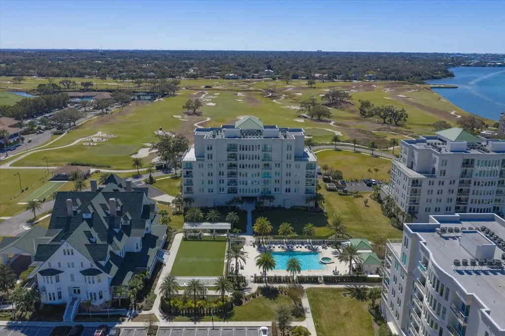 85 Belleview Boulevard Belleair FL 33756