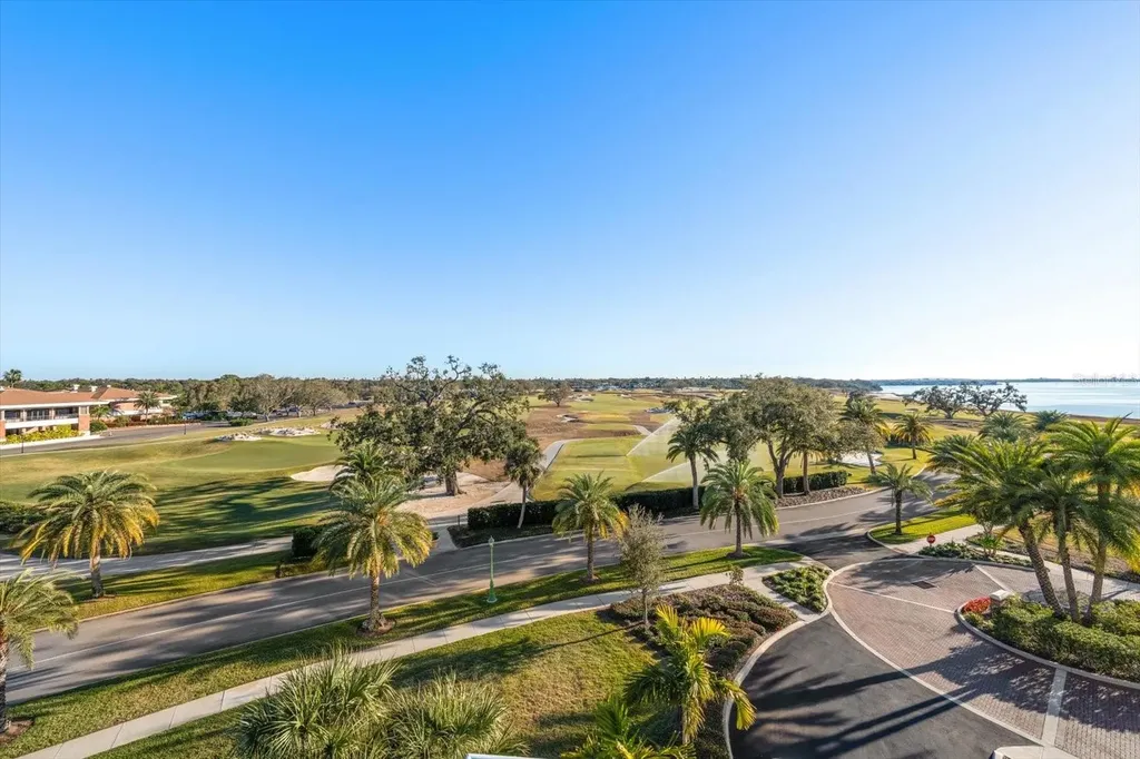 85 Belleview Boulevard Belleair FL 33756