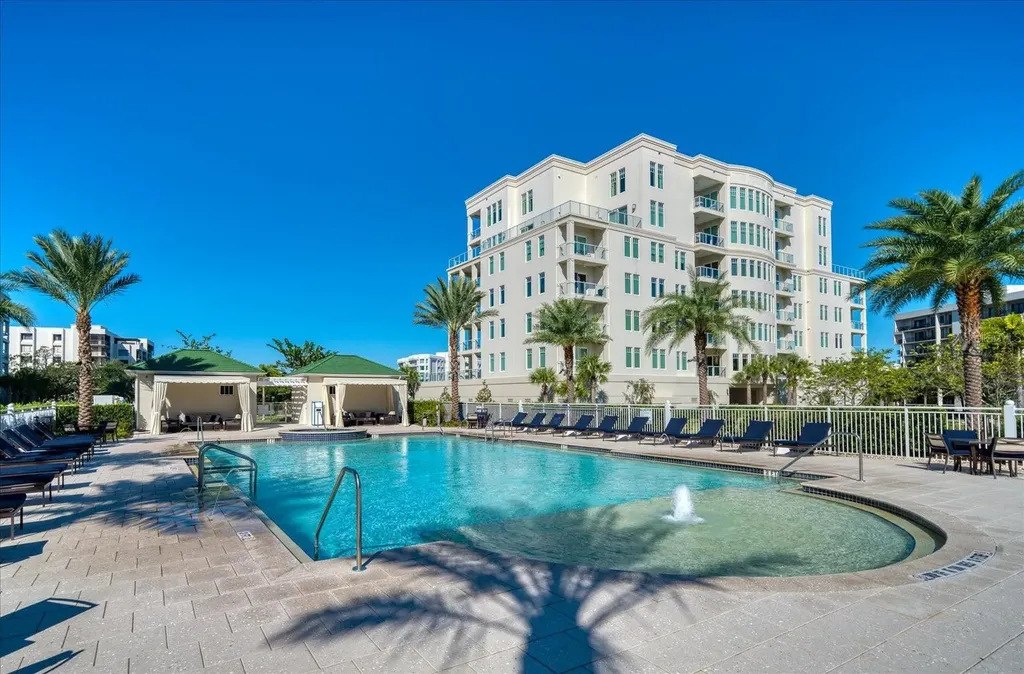 85 Belleview Boulevard Belleair FL 33756