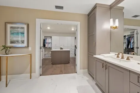 85 Belleview Boulevard Belleair FL 33756