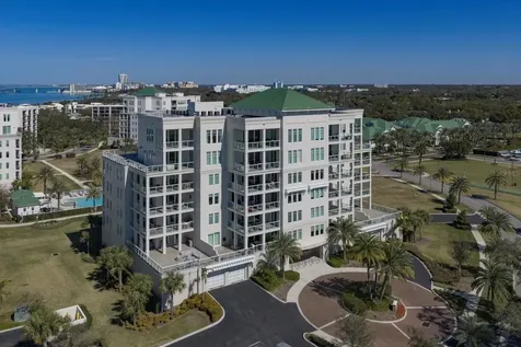 85 Belleview Boulevard Belleair FL 33756