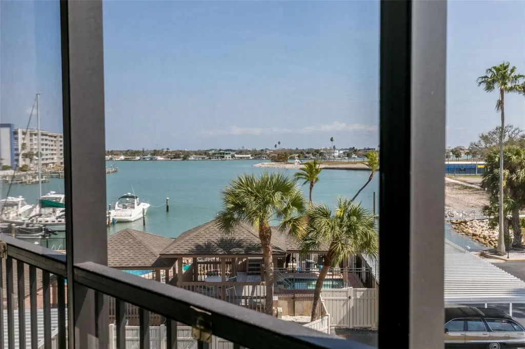 10355 Paradise Boulevard Treasure Island FL 33706