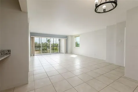10355 Paradise Boulevard Treasure Island FL 33706