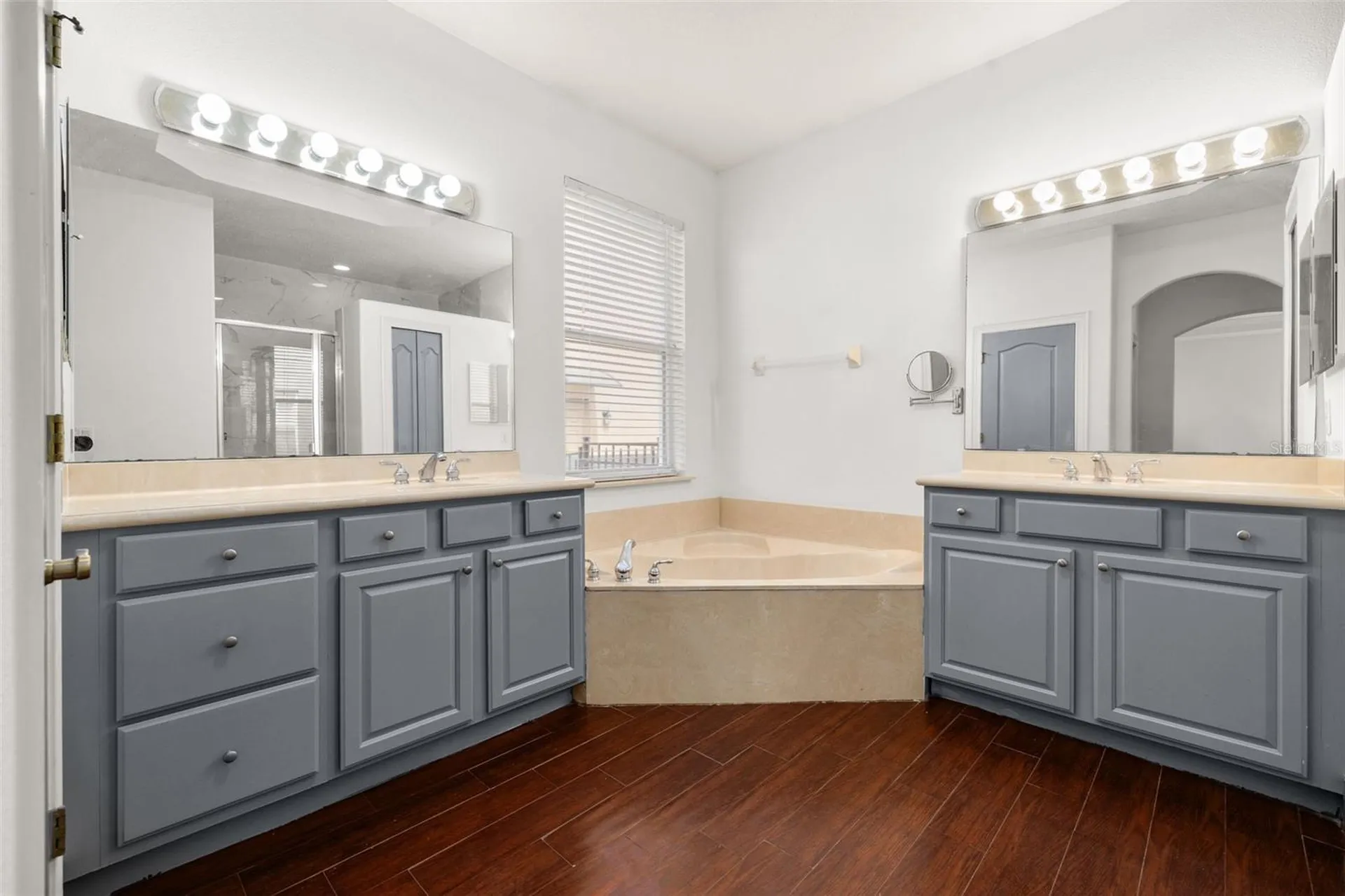 9484 Walnut Crest Drive Orlando FL 32832