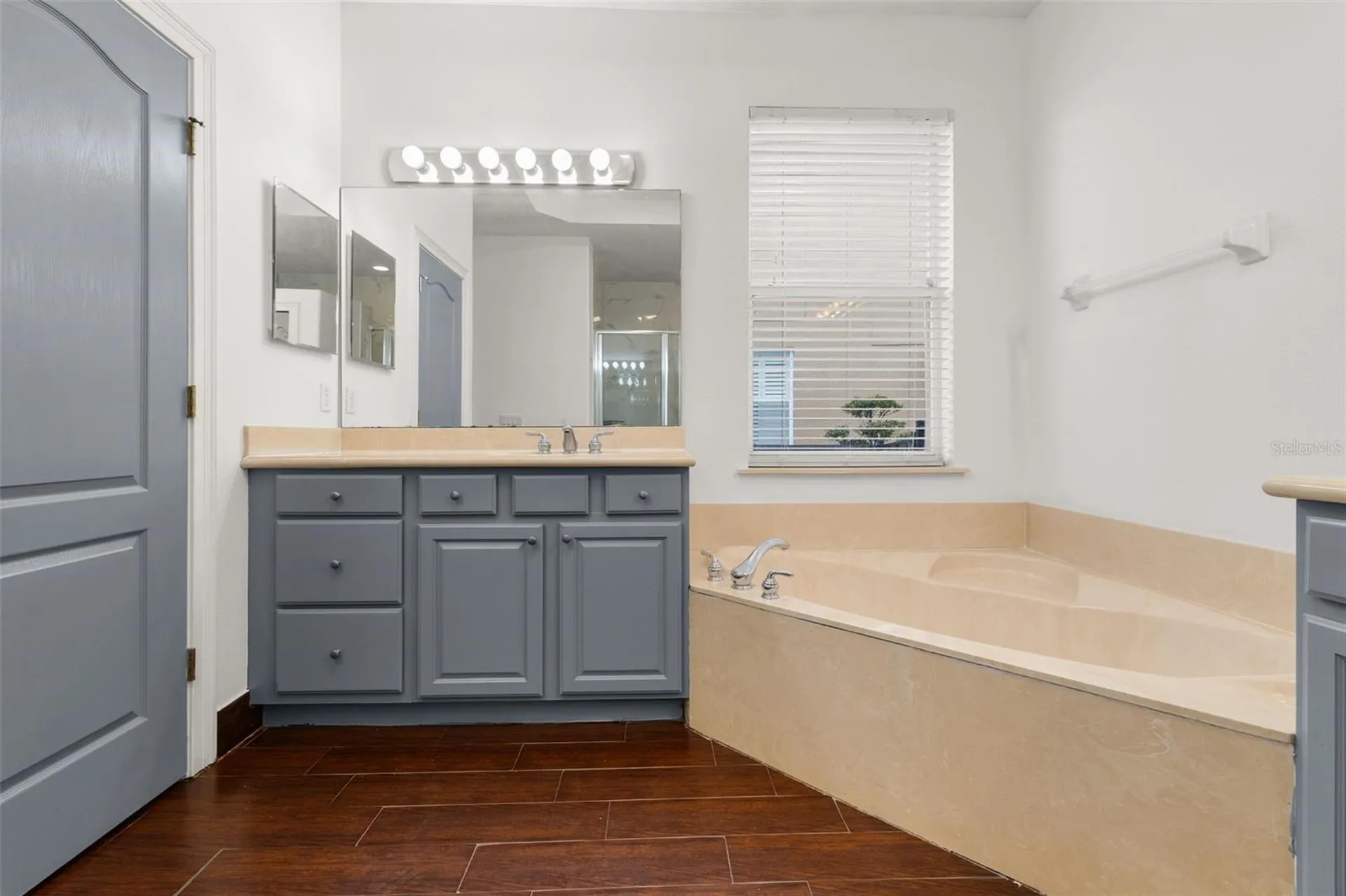 9484 Walnut Crest Drive Orlando FL 32832