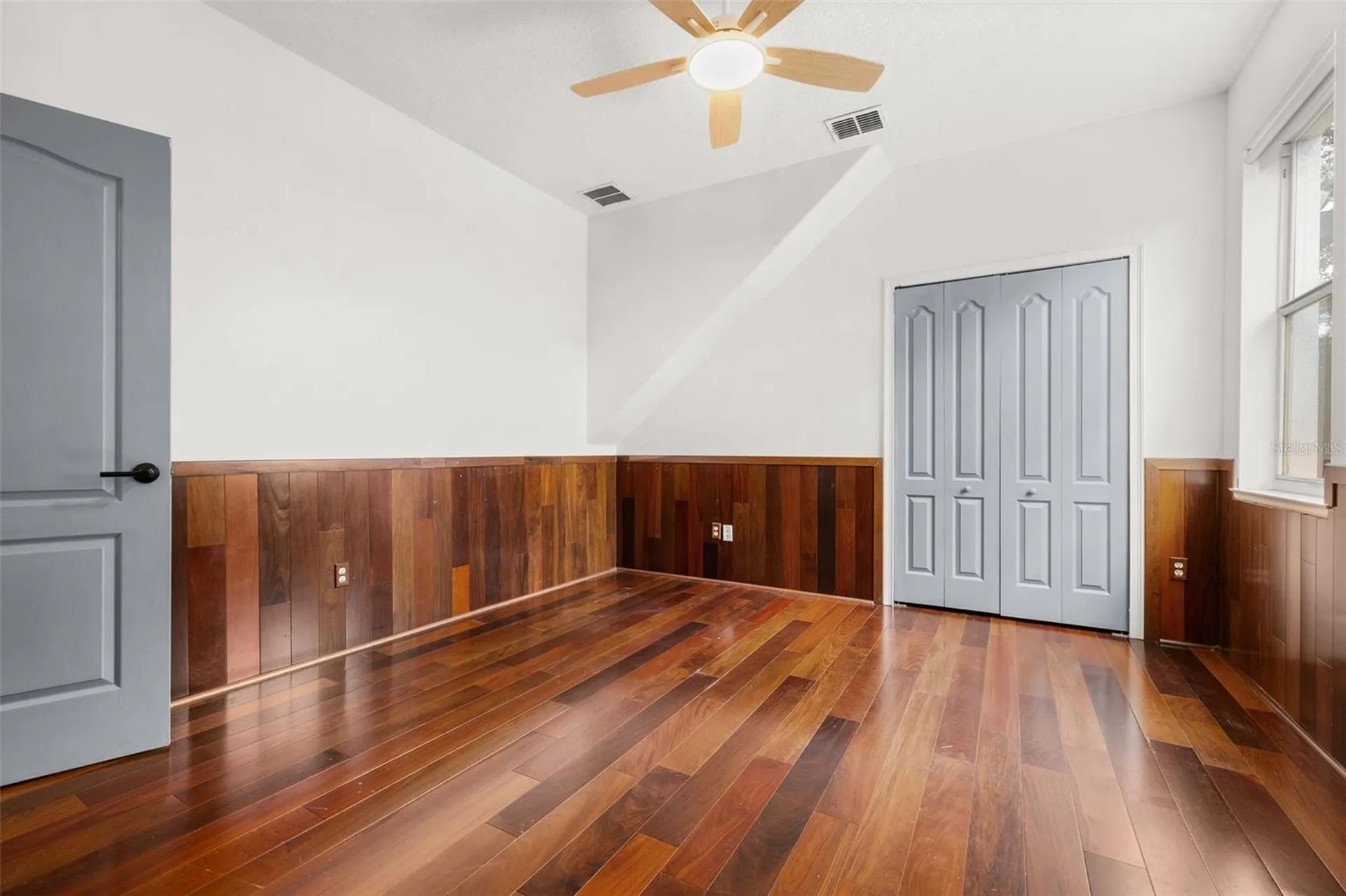 9484 Walnut Crest Drive Orlando FL 32832