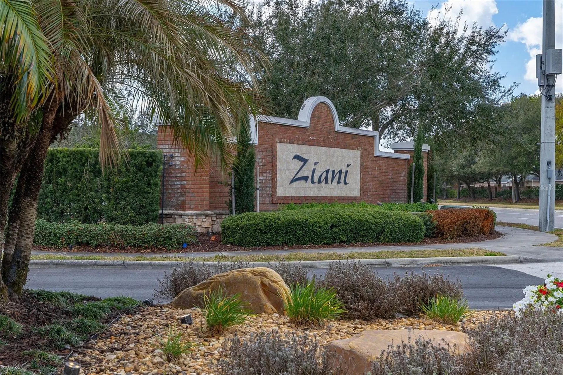 9484 Walnut Crest Drive Orlando FL 32832