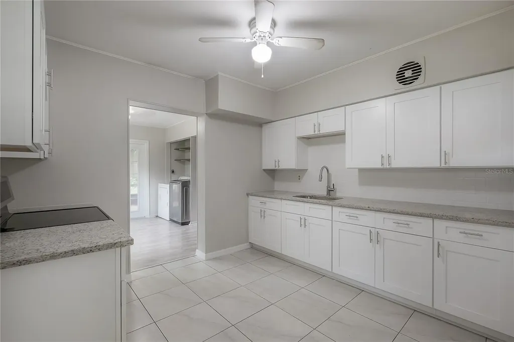 10411 N Woodmere Road Tampa FL 33617