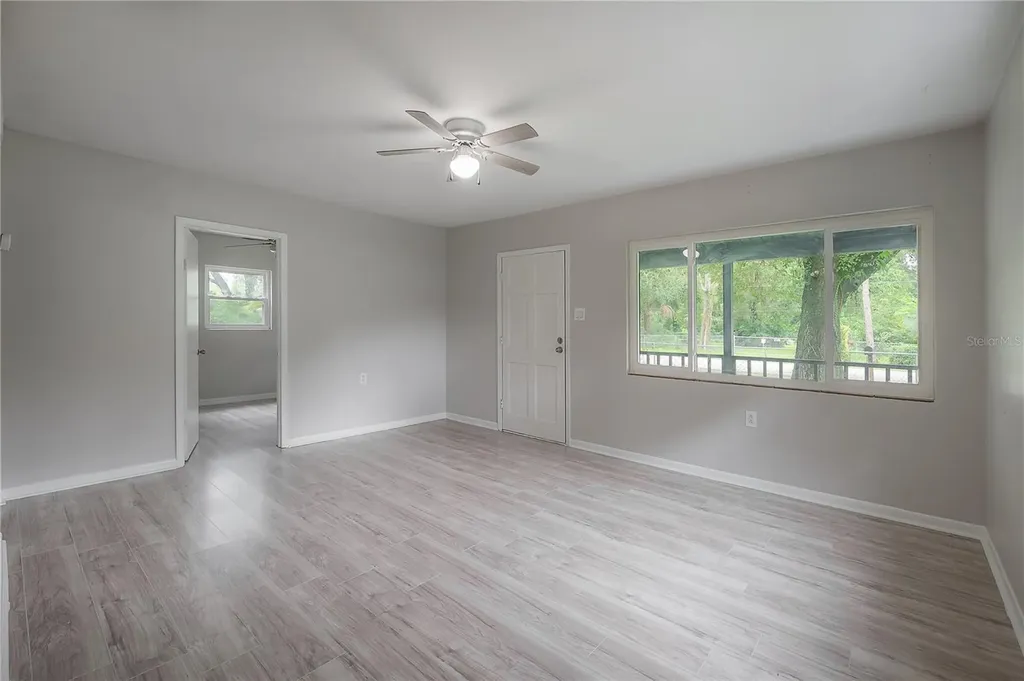 10411 N Woodmere Road Tampa FL 33617