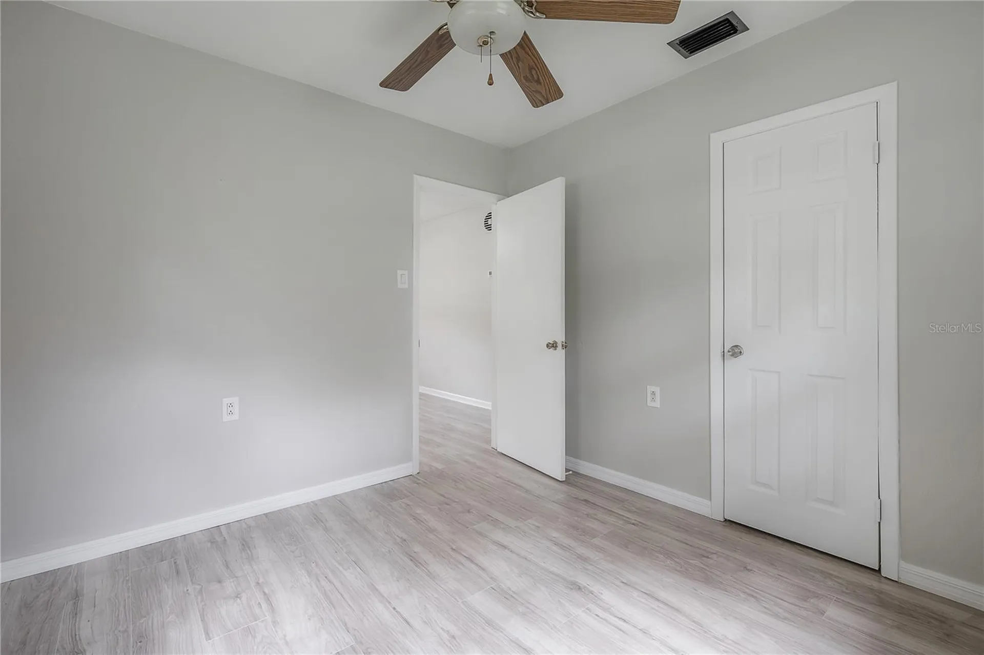 10411 N Woodmere Road Tampa FL 33617