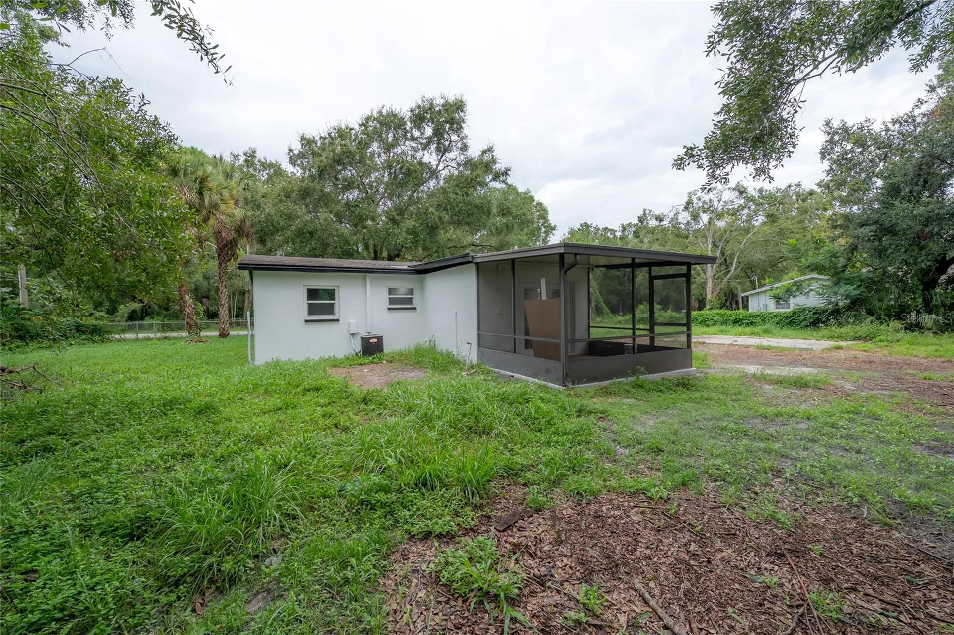10411 N Woodmere Road Tampa FL 33617