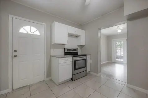 10411 N Woodmere Road Tampa FL 33617