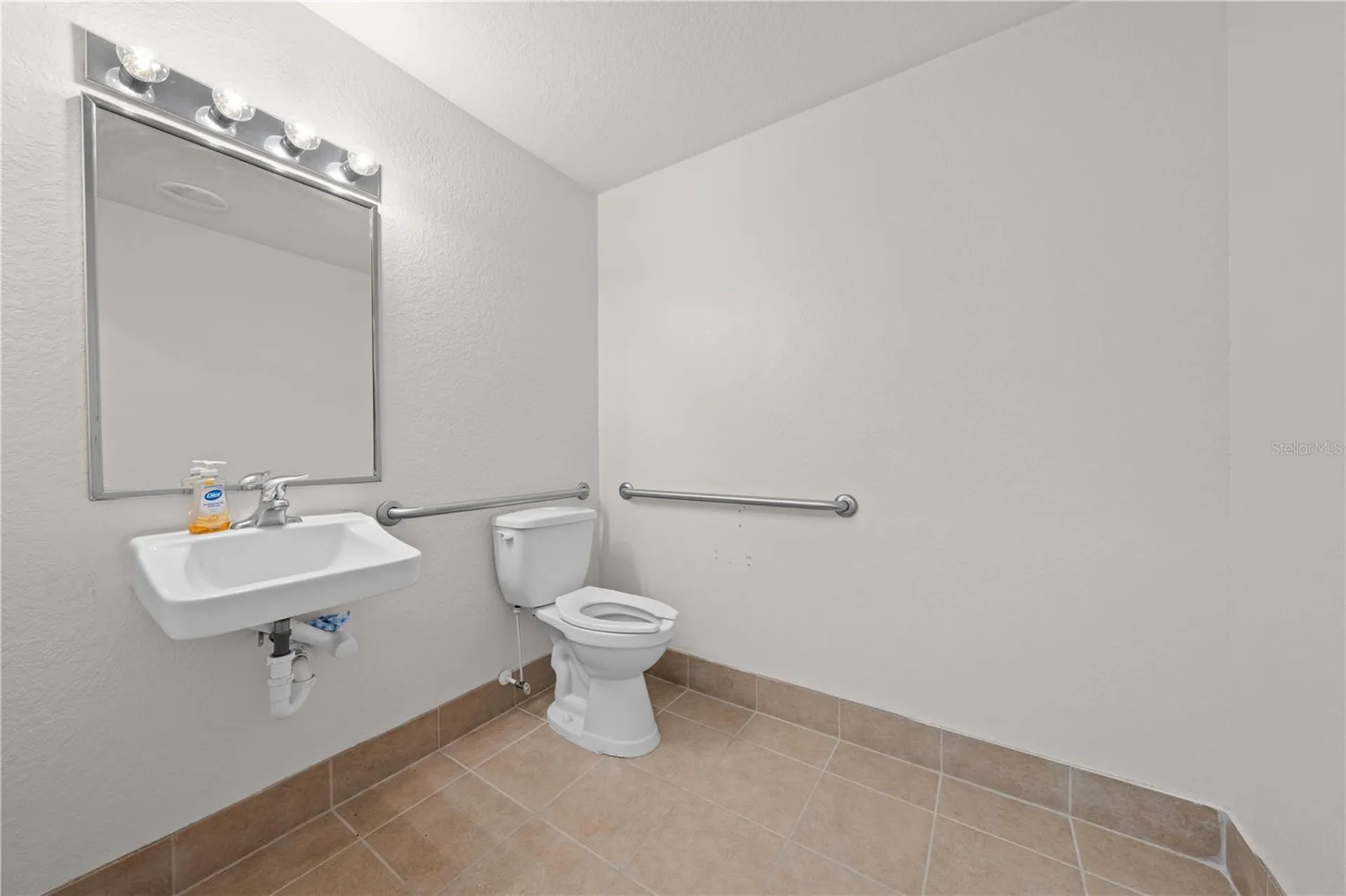 815 Mabbette Street Kissimmee FL 34741