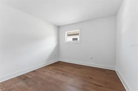 3015 W North B Street Tampa FL 33609