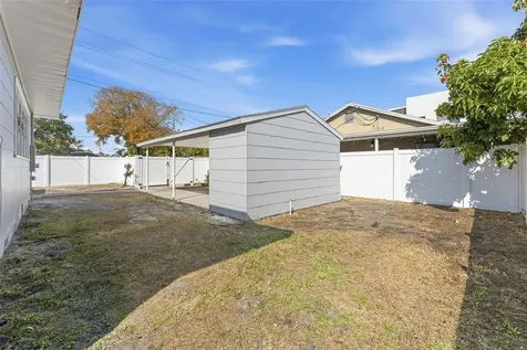 3015 W North B Street Tampa FL 33609