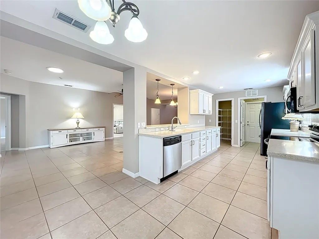 26815 White Plains Way Leesburg FL 34748