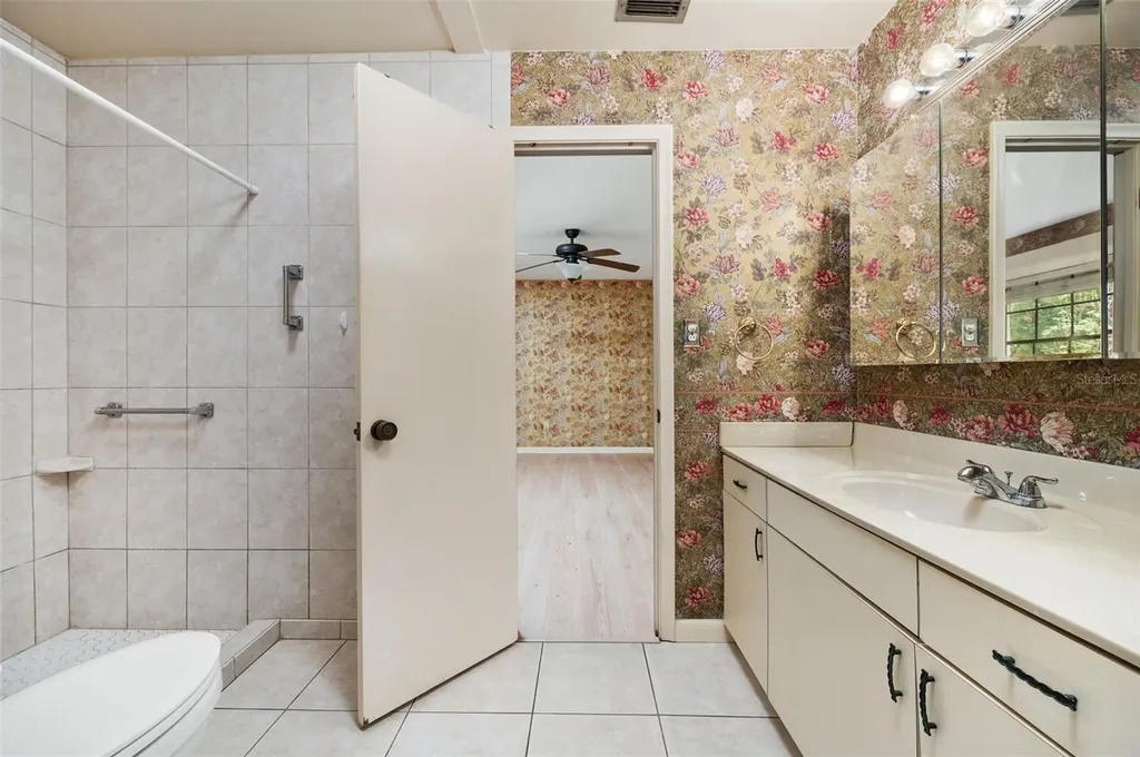 412 NW 46th Street Gainesville FL 32607