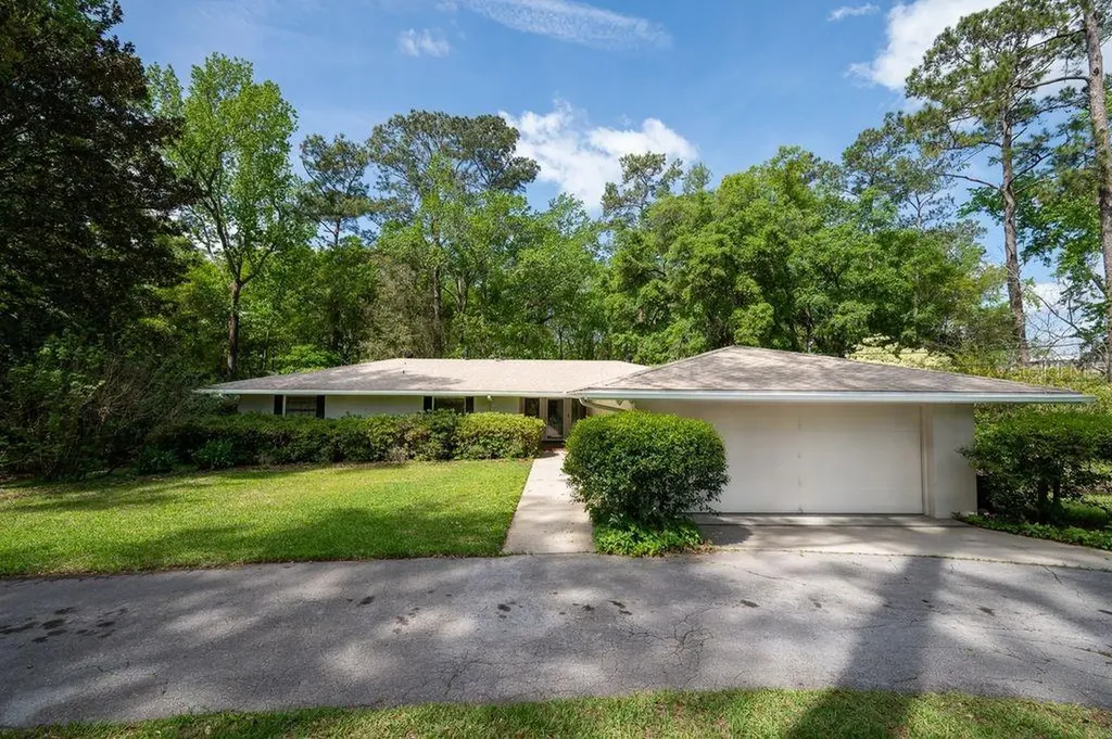 412 NW 46th Street Gainesville FL 32607