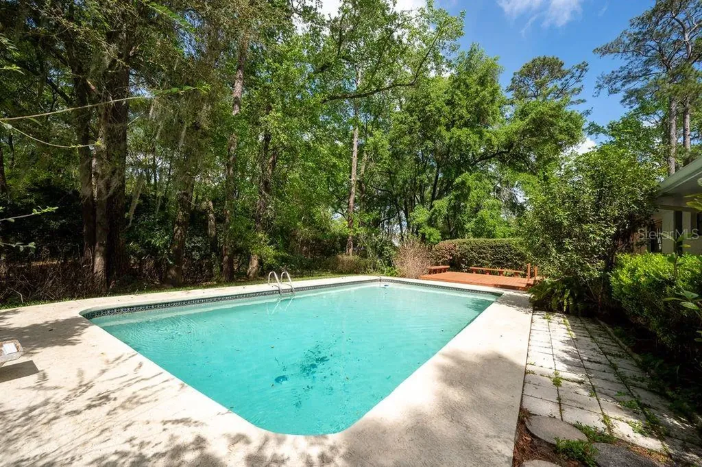 412 NW 46th Street Gainesville FL 32607