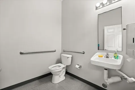 1507 Park Center Drive Orlando FL 32835