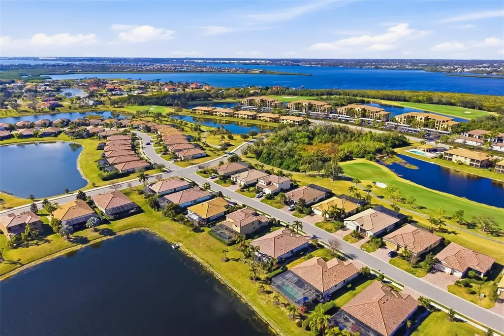 6462 Willowshire Way Bradenton FL 34212