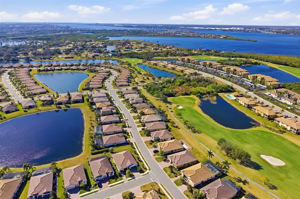 6462 Willowshire Way Bradenton FL 34212