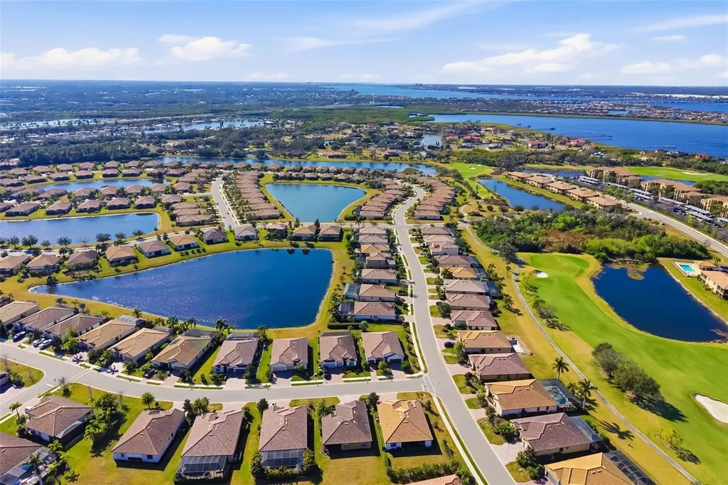6462 Willowshire Way Bradenton FL 34212