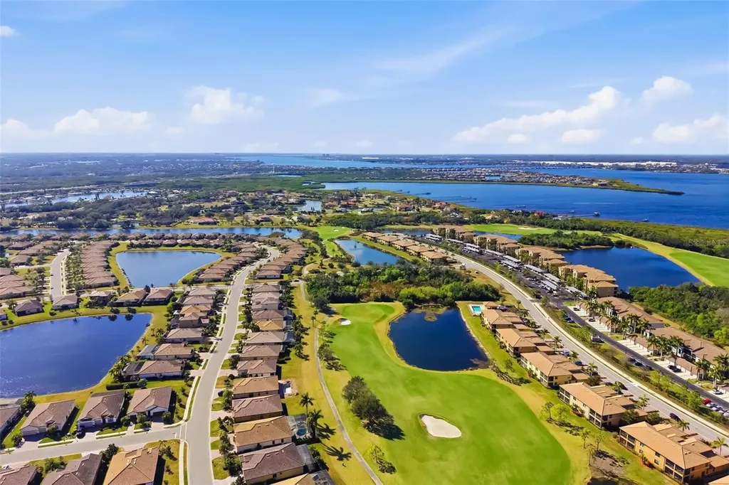 6462 Willowshire Way Bradenton FL 34212