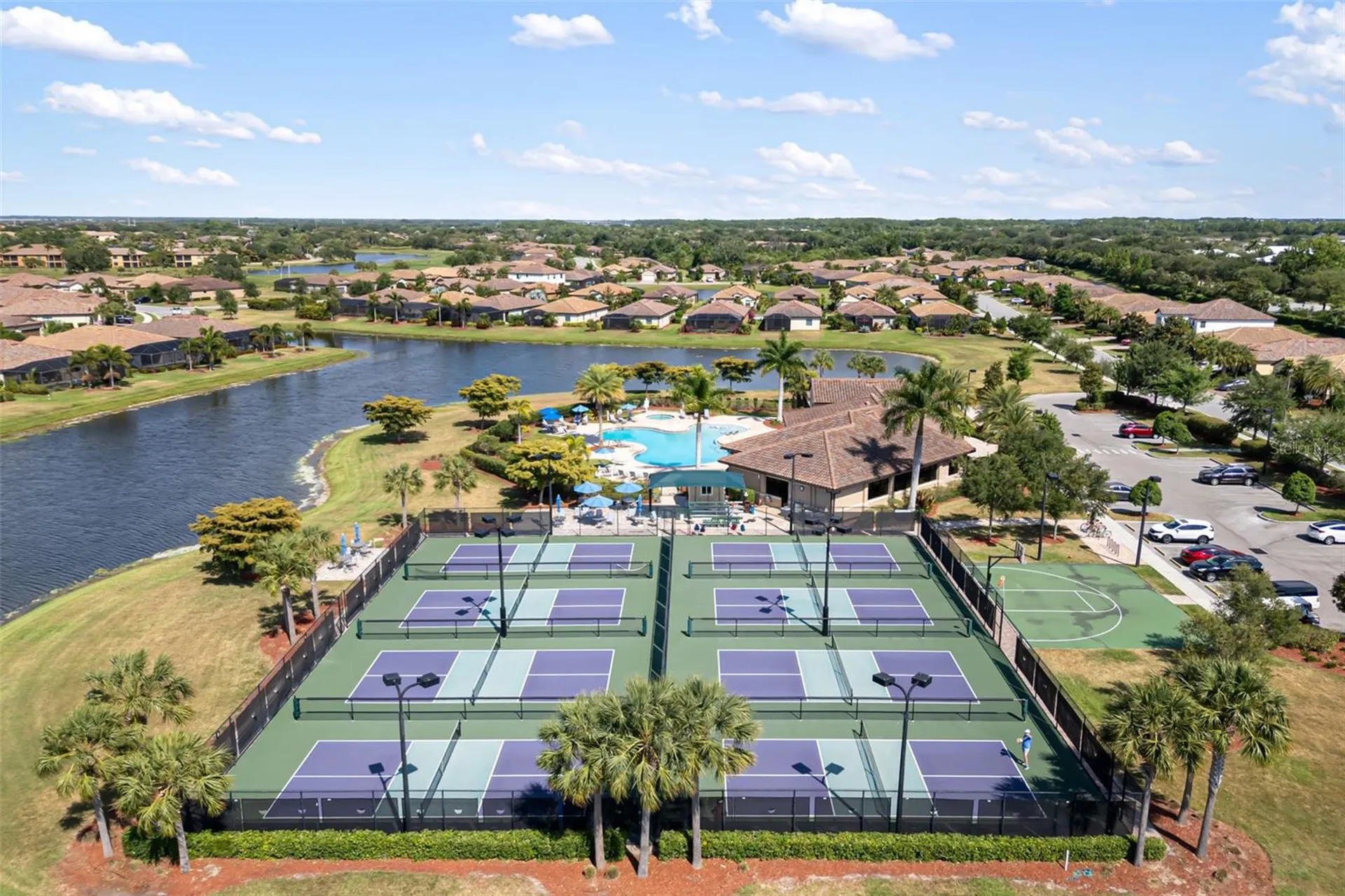 6462 Willowshire Way Bradenton FL 34212