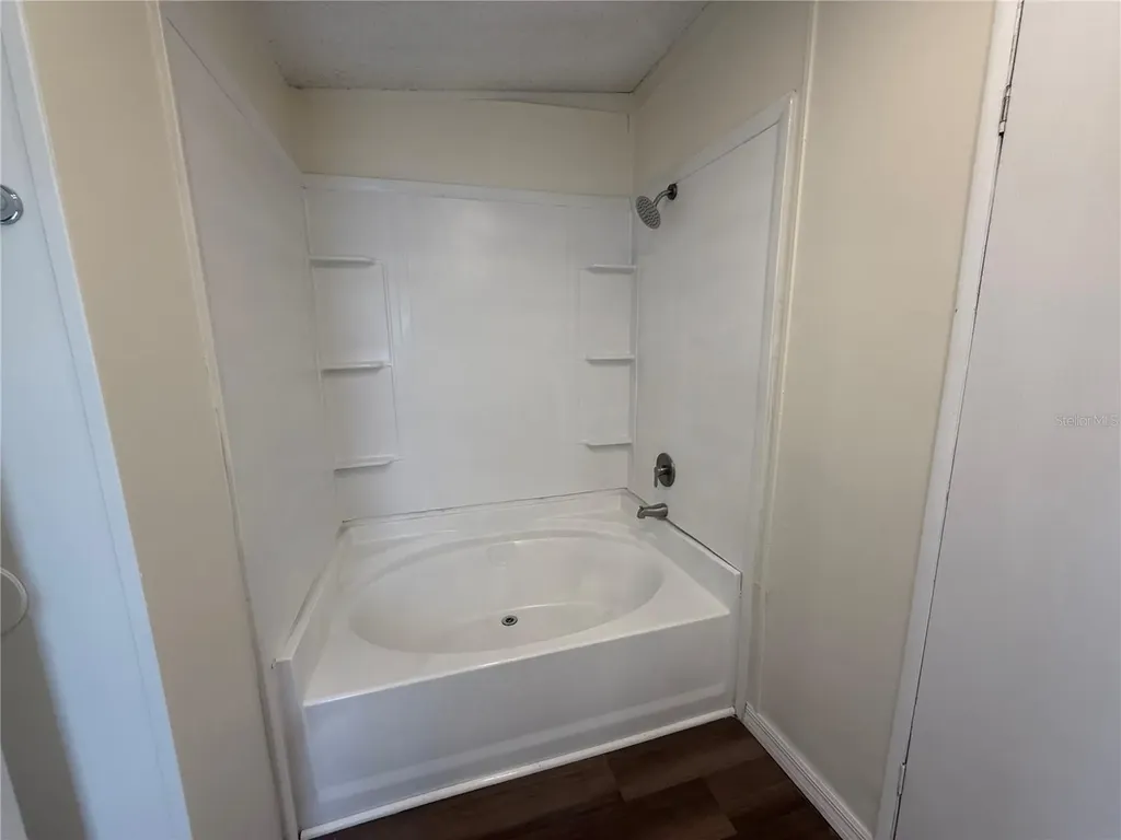 300 Hankin Road Alturas FL 33820