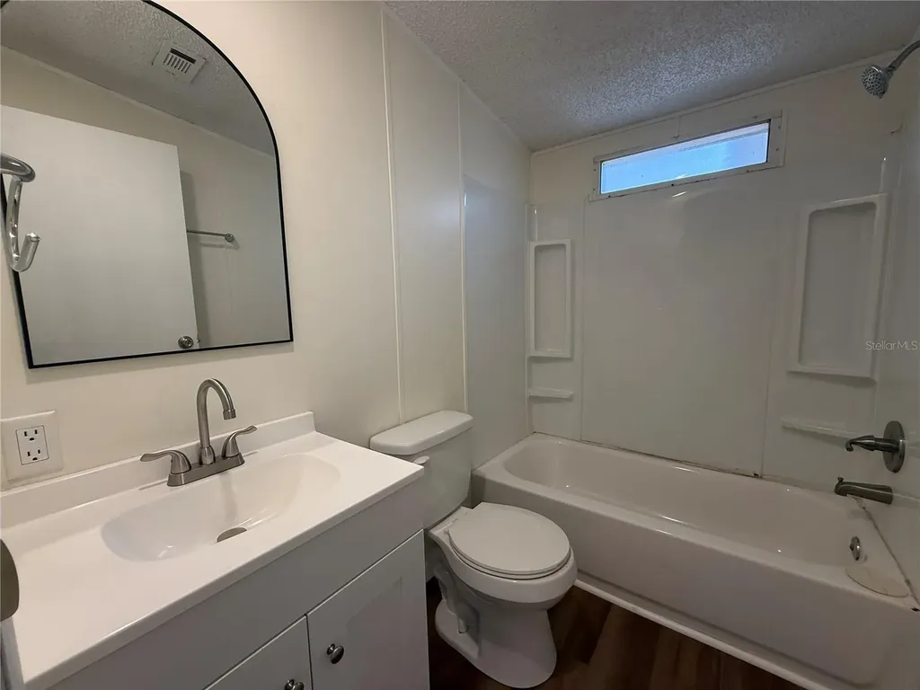 300 Hankin Road Alturas FL 33820