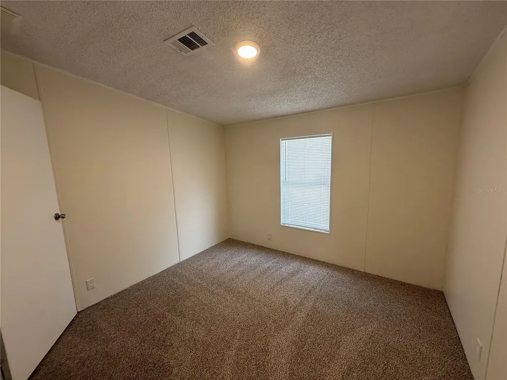 300 Hankin Road Alturas FL 33820