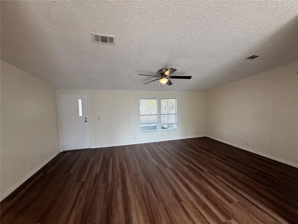 300 Hankin Road Alturas FL 33820