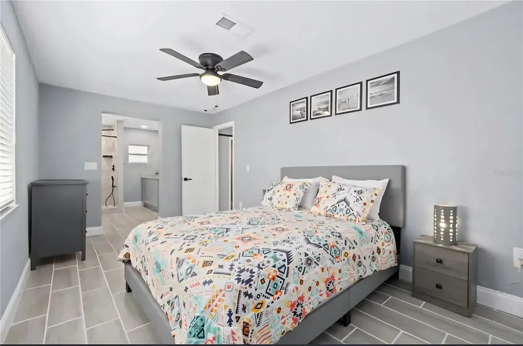 1004 N Betty Lane Clearwater FL 33755
