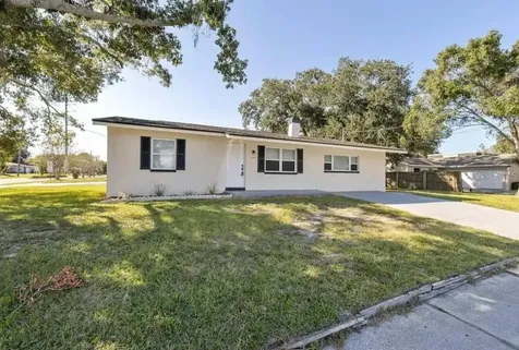 1004 N Betty Lane Clearwater FL 33755