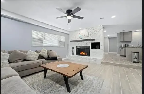 1004 N Betty Lane Clearwater FL 33755