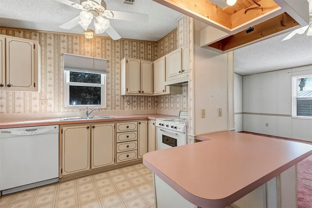1404 Plantation Drive Lady Lake FL 32159