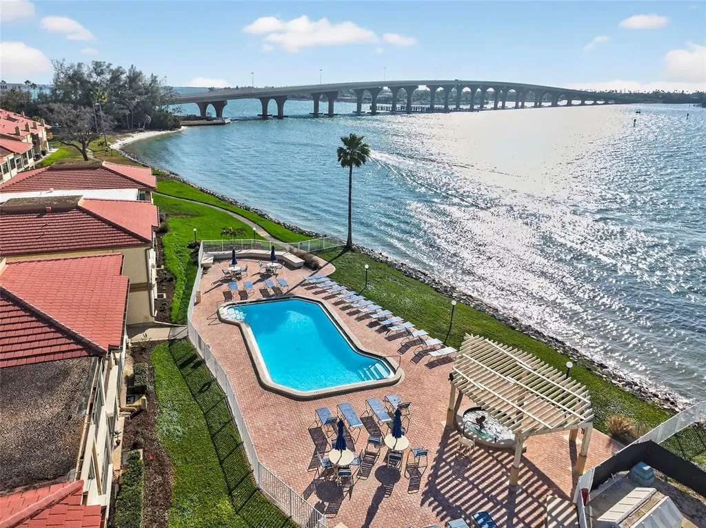 6210 Sun Boulevard St Petersburg FL 33715