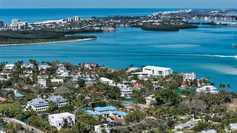 3460 Flamingo Avenue Sarasota FL 34242