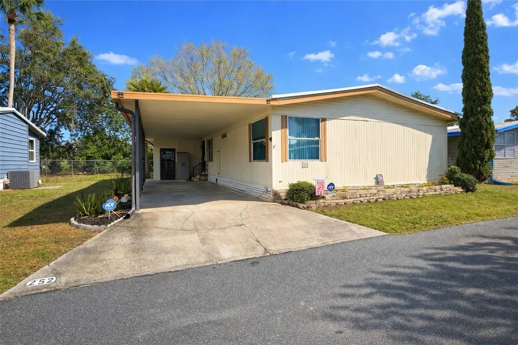 252 Pinewood Drive Eustis FL 32726