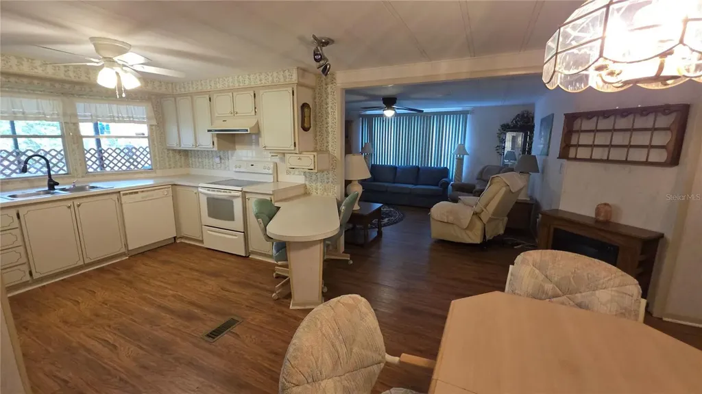 252 Pinewood Drive Eustis FL 32726
