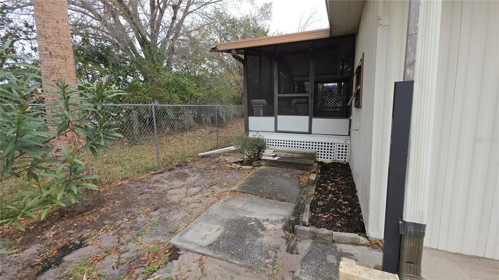 252 Pinewood Drive Eustis FL 32726