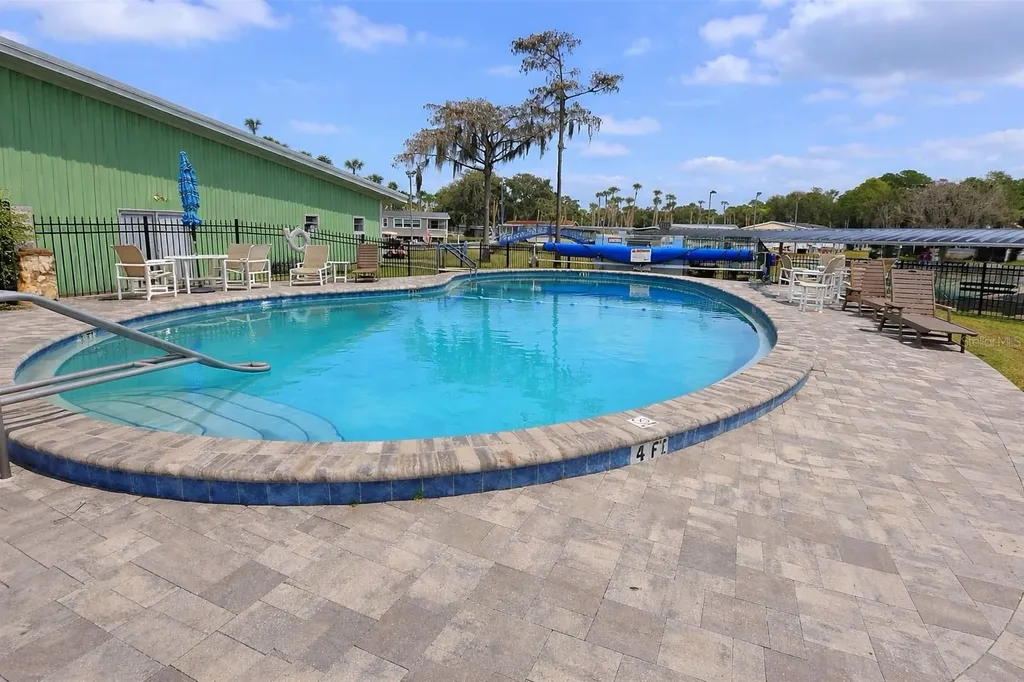 252 Pinewood Drive Eustis FL 32726