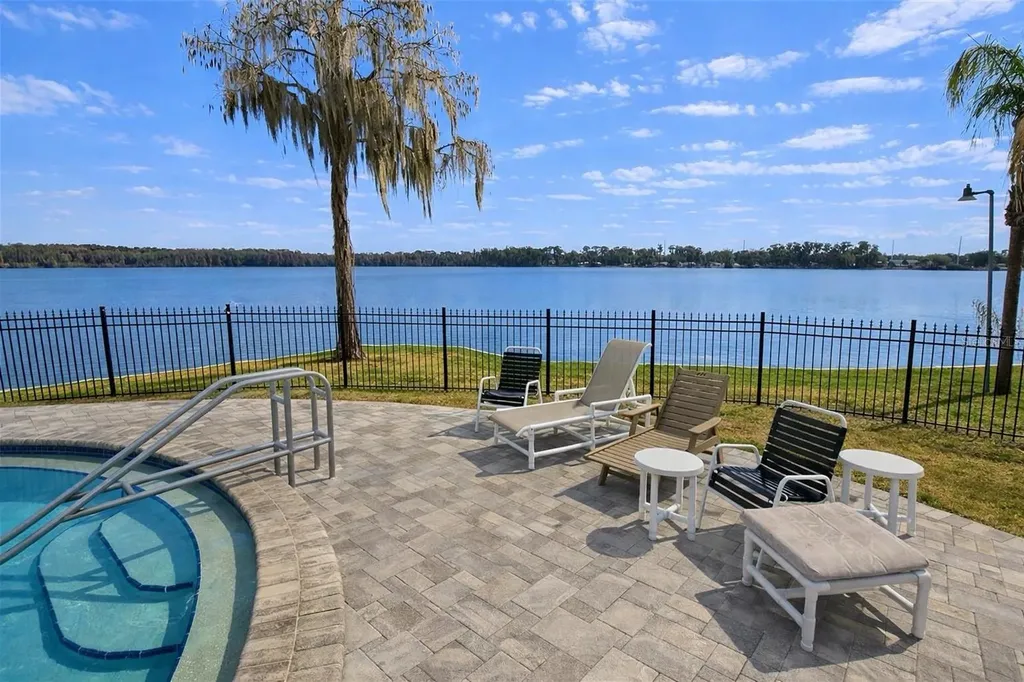 252 Pinewood Drive Eustis FL 32726