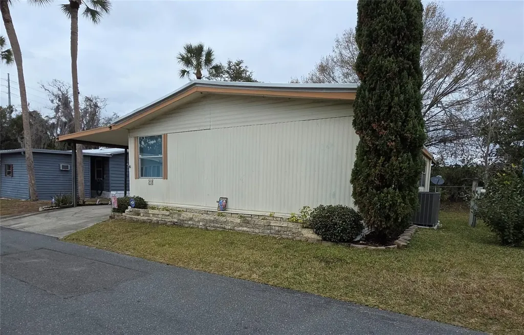 252 Pinewood Drive Eustis FL 32726