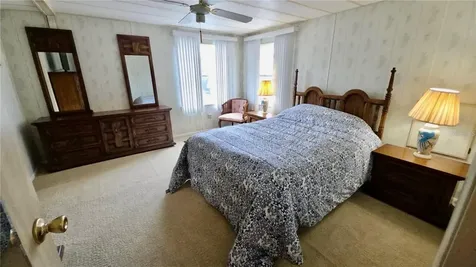 252 Pinewood Drive Eustis FL 32726