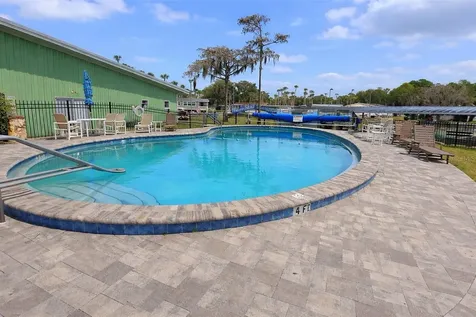 252 Pinewood Drive Eustis FL 32726