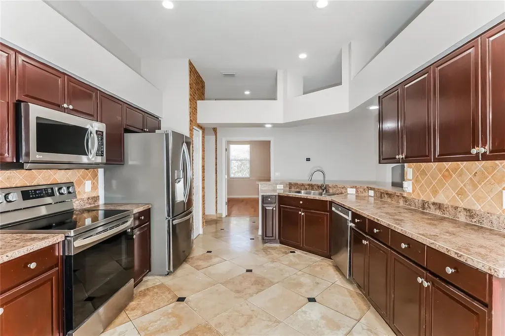 13809 Ogakor Drive Riverview FL 33579